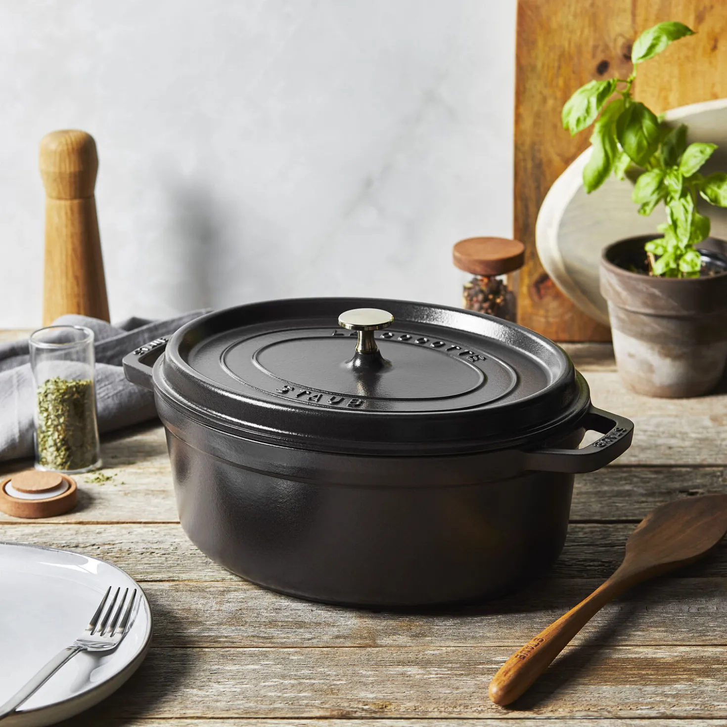 Cocotte 31 cm, Ovale, Noir mat, Fonte