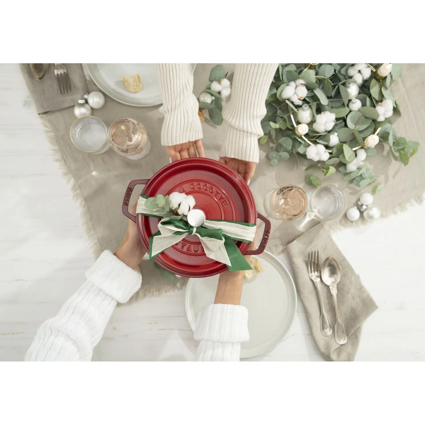 Cocotte 26 cm, Rond(e), Cerise, Fonte