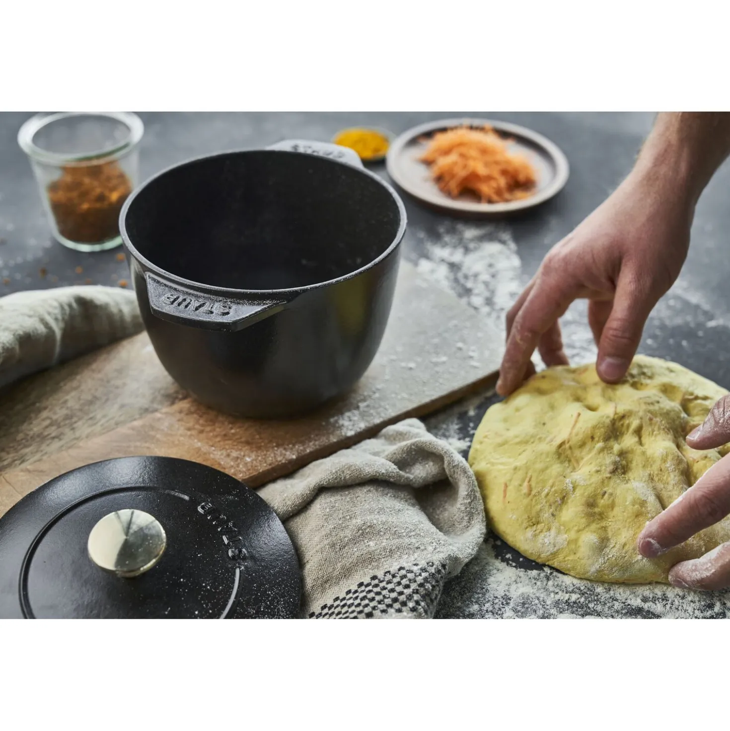 Cocotte à riz 16 cm, Rond(e), Noir mat, Fonte