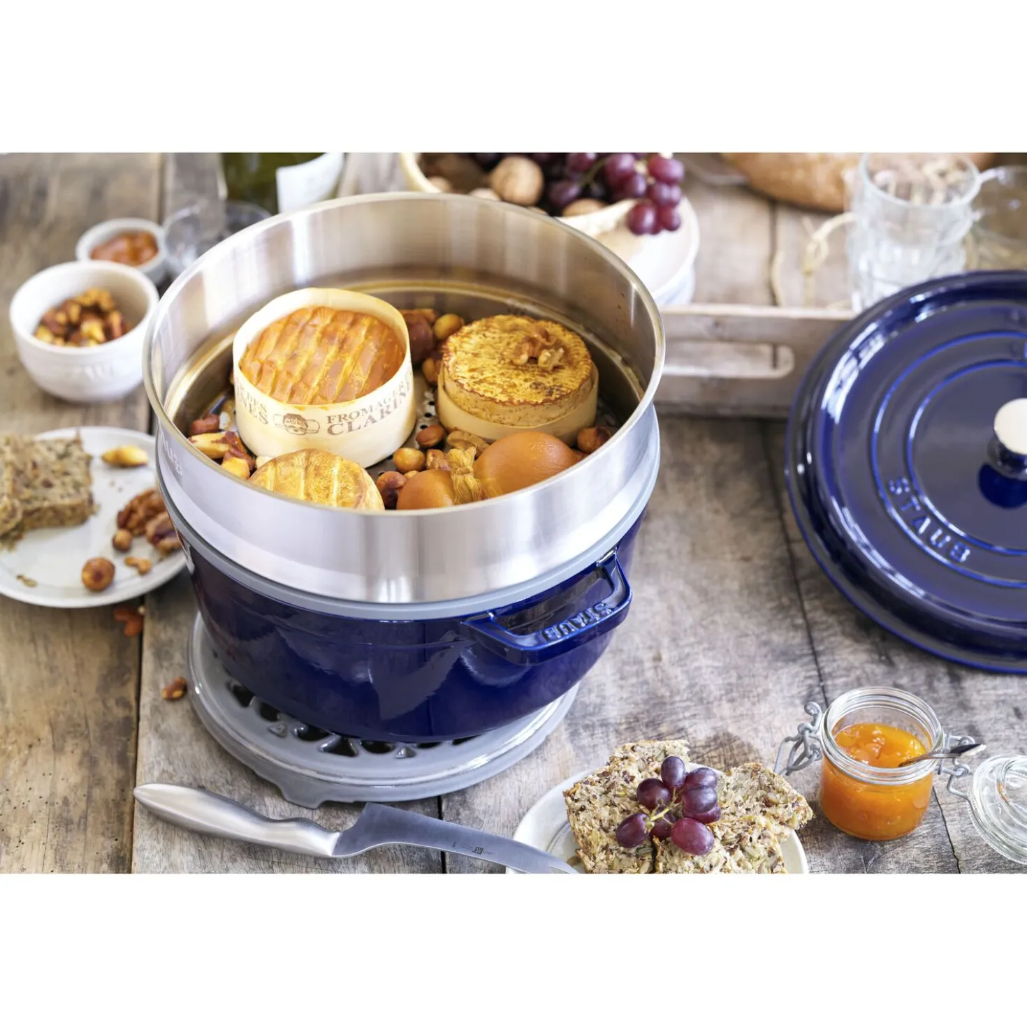 Cocotte avec panier vapeur 26 cm, Rond(e), Bleu intense, Fonte